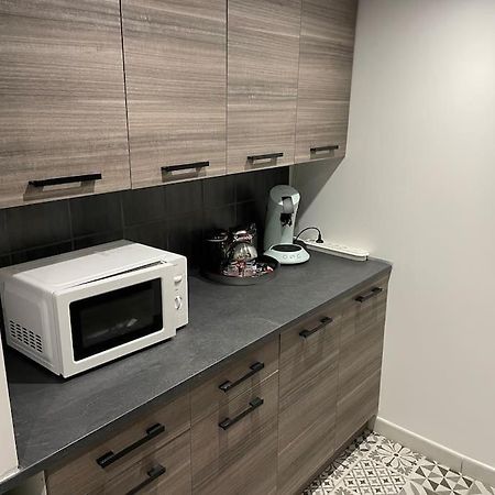 アランソンLa Maisonnette Du Chateauアパートメント エクステリア 写真