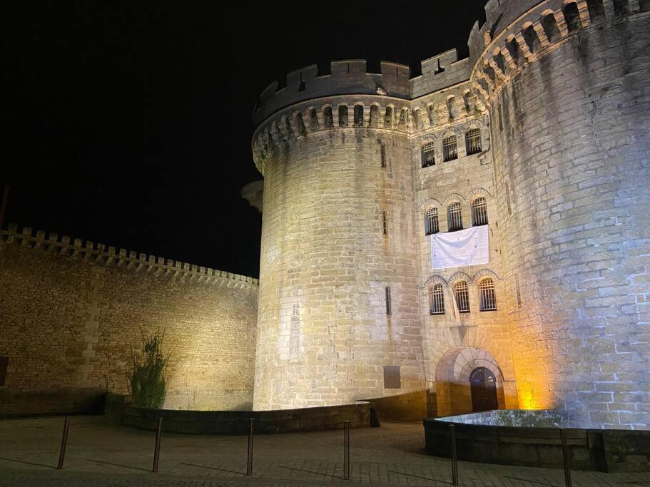 アランソンLa Maisonnette Du Chateauアパートメント エクステリア 写真